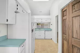 13616 Laraway Dr, Riverview, FL 33579 - Photo 6