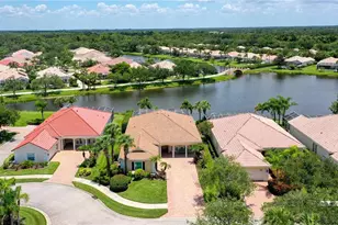 8672 Dolce Ln, Sarasota, FL 34238 - Photo 4