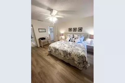 6214 Draw Lane #4, Sarasota, FL 34235 - Photo 8