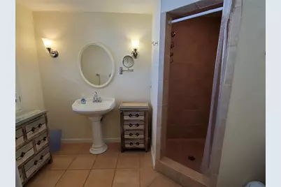 2745 Cardwell Way, Sarasota, FL 34231 - Photo 10