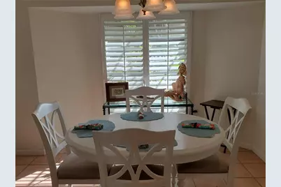 2745 Cardwell Way, Sarasota, FL 34231 - Photo 4