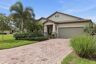 16932 Pelham Pl, Lakewood Ranch, FL 34202 - Photo 2