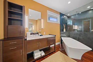 2395 Hyde Park St, Sarasota, FL 34239 - Photo 22