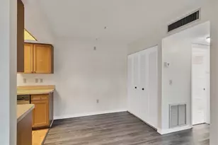 5800 Hollywood Blvd, Sarasota, FL 34231 - Photo 10