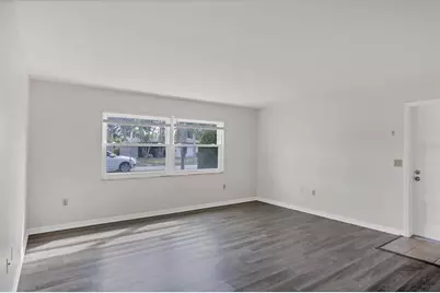 5800 Hollywood Boulevard #312, Sarasota, FL 34231 - Photo 6