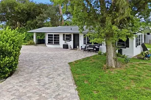 1909 Buccaneer Dr, Sarasota, FL 34231 - Photo 6