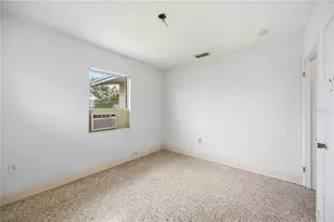 1909 Buccaneer Dr, Sarasota, FL 34231 - Photo 16