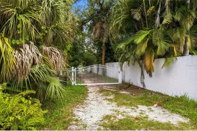 1909 Buccaneer Drive, Sarasota, FL 34231 - Photo 24