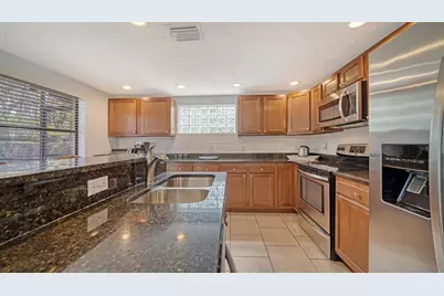 6061 Border Lane, Sarasota, FL 34231 - Photo 12