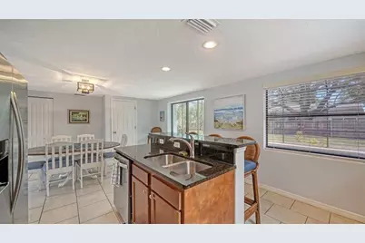6061 Border Lane, Sarasota, FL 34231 - Photo 10