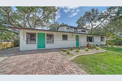 6061 Border Lane, Sarasota, FL 34231 - Photo 2