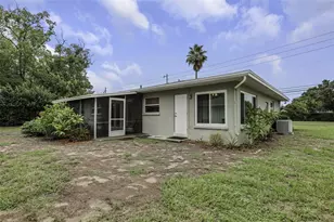 2077 Druid Road E, Clearwater, FL 33764 - Photo 12