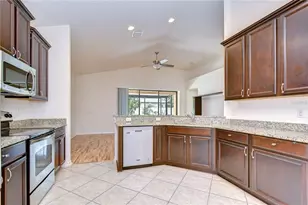 8443 White Poplar Dr, Riverview, FL 33578 - Photo 38