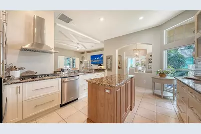 5122 Creekside Trail, Sarasota, FL 34243 - Photo 4