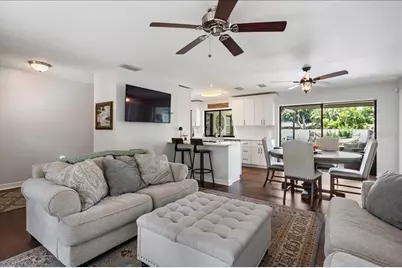 4346 Meadowland Circle, Sarasota, FL 34233 - Photo 8
