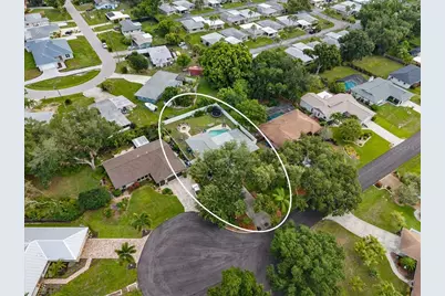 4346 Meadowland Circle, Sarasota, FL 34233 - Photo 6