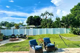 4346 Meadowland Cir, Sarasota, FL 34233 - Photo 36