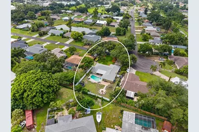 4346 Meadowland Circle, Sarasota, FL 34233 - Photo 8