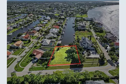 180 Cousley Drive SE, Port Charlotte, FL 33952 - Photo 2