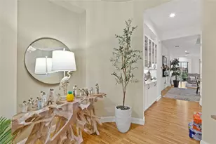 10 Franklin Ct S, Saint Petersburg, FL 33711 - Photo 4