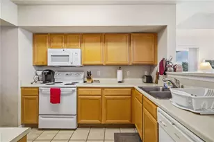 1000 Villagio Cir, Sarasota, FL 34237 - Photo 12