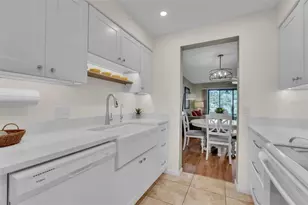 4644 Longwater, Sarasota, FL 34235 - Photo 8