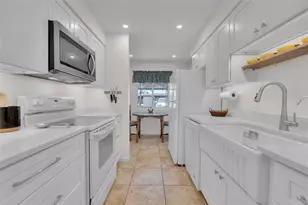 4644 Longwater, Sarasota, FL 34235 - Photo 10