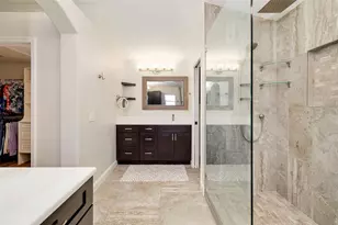 4255 67th Ave Cir E, Sarasota, FL 34243 - Photo 32