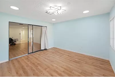 5870 38th Avenue N #43, Saint Petersburg, FL 33710 - Photo 10