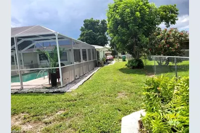 2705 SE 17th Avenue, Cape Coral, FL 33904 - Photo 4