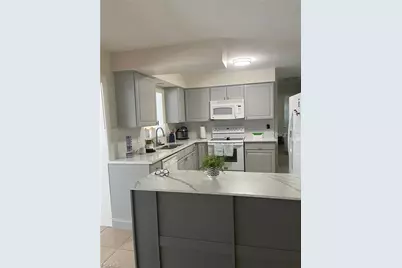2705 SE 17th Avenue, Cape Coral, FL 33904 - Photo 18
