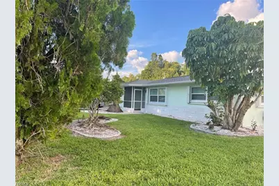 2705 SE 17th Avenue, Cape Coral, FL 33904 - Photo 8