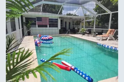 2705 SE 17th Avenue, Cape Coral, FL 33904 - Photo 2