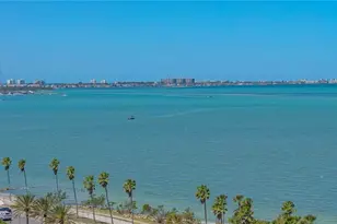 688 Golden Gate Point, Sarasota, FL 34236 - Photo 18