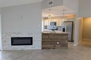 8707 51st Ave W, Bradenton, FL 34210 - Photo 10