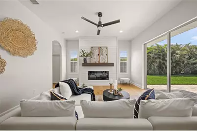 8275 Barton Farms Boulevard, Sarasota, FL 34240 - Photo 10