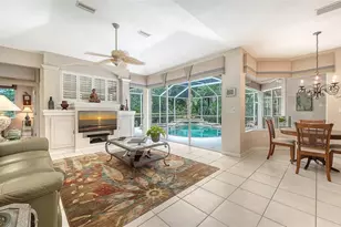 4727 Carrington Cir, Sarasota, FL 34243 - Photo 16