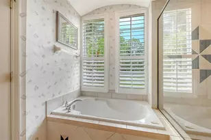 4727 Carrington Cir, Sarasota, FL 34243 - Photo 34