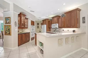 4727 Carrington Cir, Sarasota, FL 34243 - Photo 20