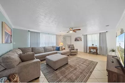 2135 Lee Lane, Sarasota, FL 34231 - Photo 4