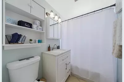 2135 Lee Lane, Sarasota, FL 34231 - Photo 18