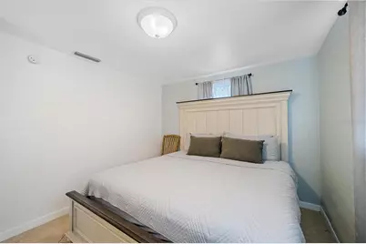 2135 Lee Lane, Sarasota, FL 34231 - Photo 24