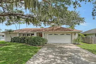 4736 Charing Cross Rd, Sarasota, FL 34241 - Photo 2