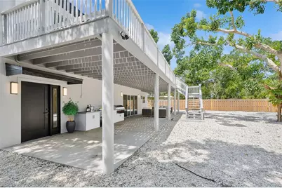 2655 Bay Street #2, Sarasota, FL 34237 - Photo 8