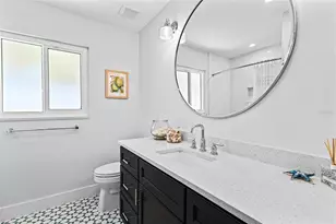 801 Edgemere Ln, Sarasota, FL 34242 - Photo 20