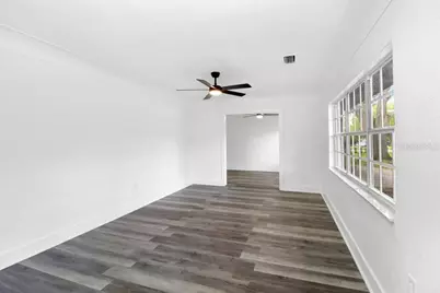 12113 Midlake Drive, Tampa, FL 33612 - Photo 14