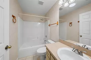 2437 Nantucket Harbor Loop, Sun City Center, FL 33573 - Photo 12
