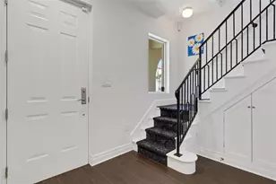 235 Cocoanut Ave, Sarasota, FL 34236 - Photo 6