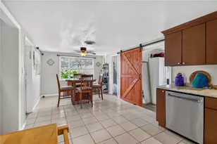535 Caruso Pl, Sarasota, FL 34237 - Photo 10