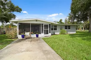 535 Caruso Pl, Sarasota, FL 34237 - Photo 2